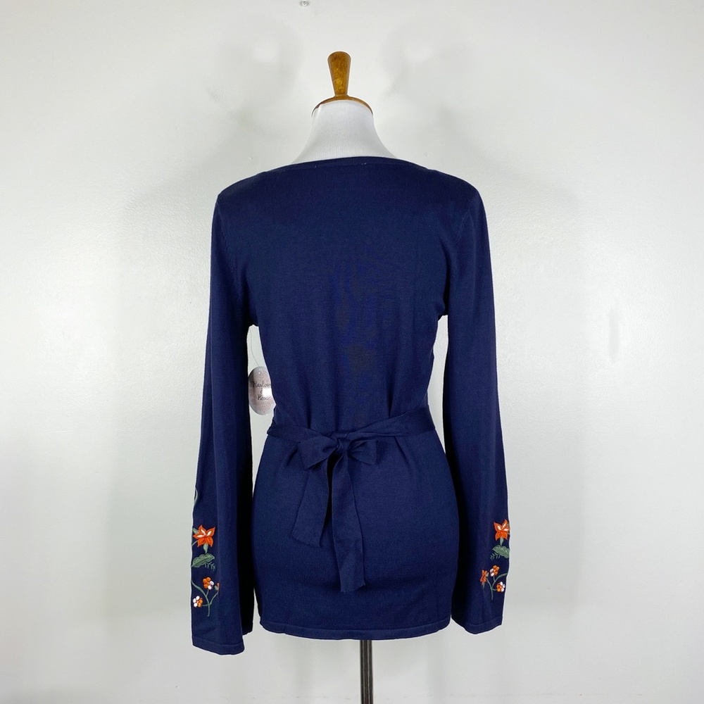 NEW Harlow and Rose Embroidered Bell Sleeve Sweater Sz. S - Picture 2 of 12